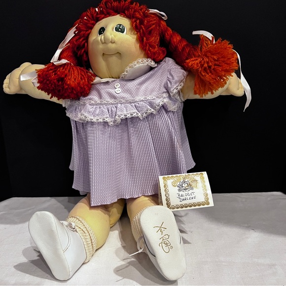 Adorable Cabbage Patch Kids Doll; original soft sculpture doll.  Vintage - Picture 1 of 11